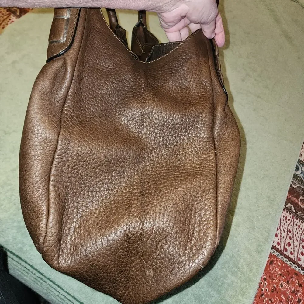 TOD'S EUC XL PEBBLED LEATHER HOBO BAG SATCHEL.